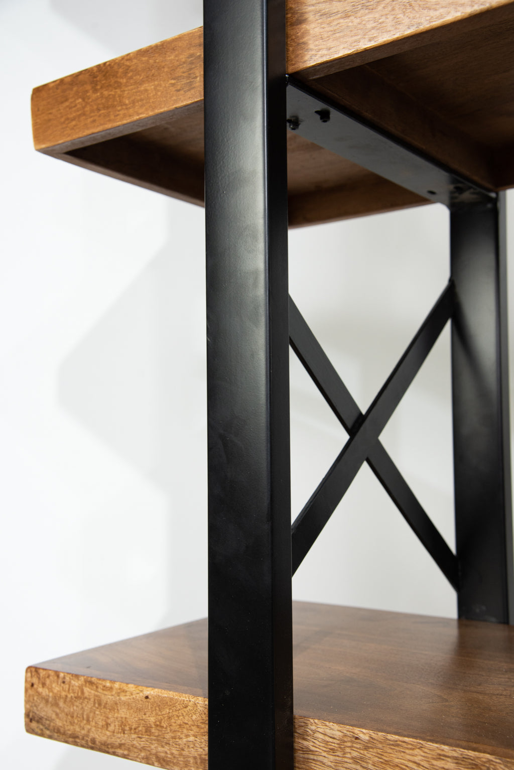 Estante madera de mango y estructura metálica 200 x 180 cm