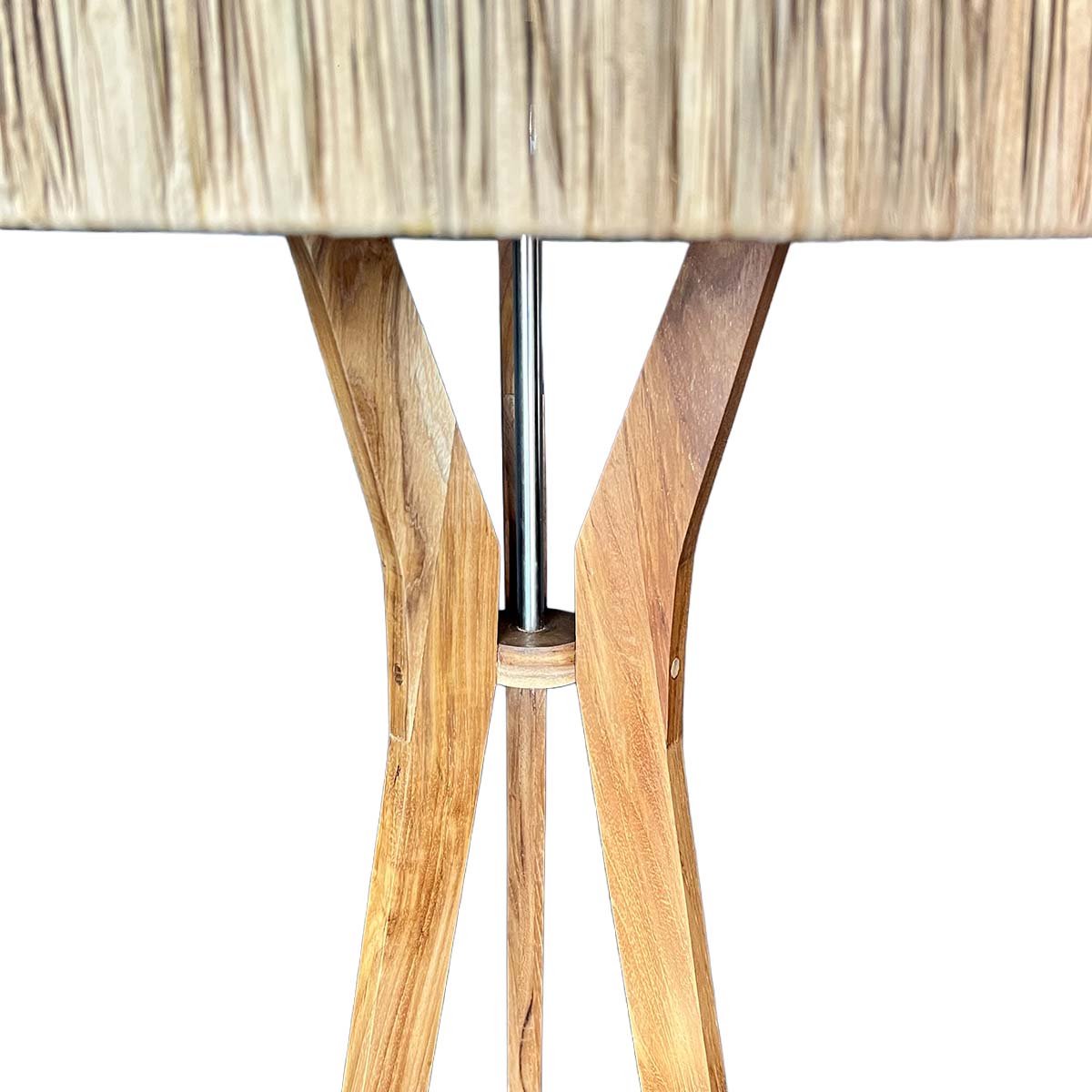 Lámpara de Pie Uruk – Madera y Pantalla de Ratán Natural