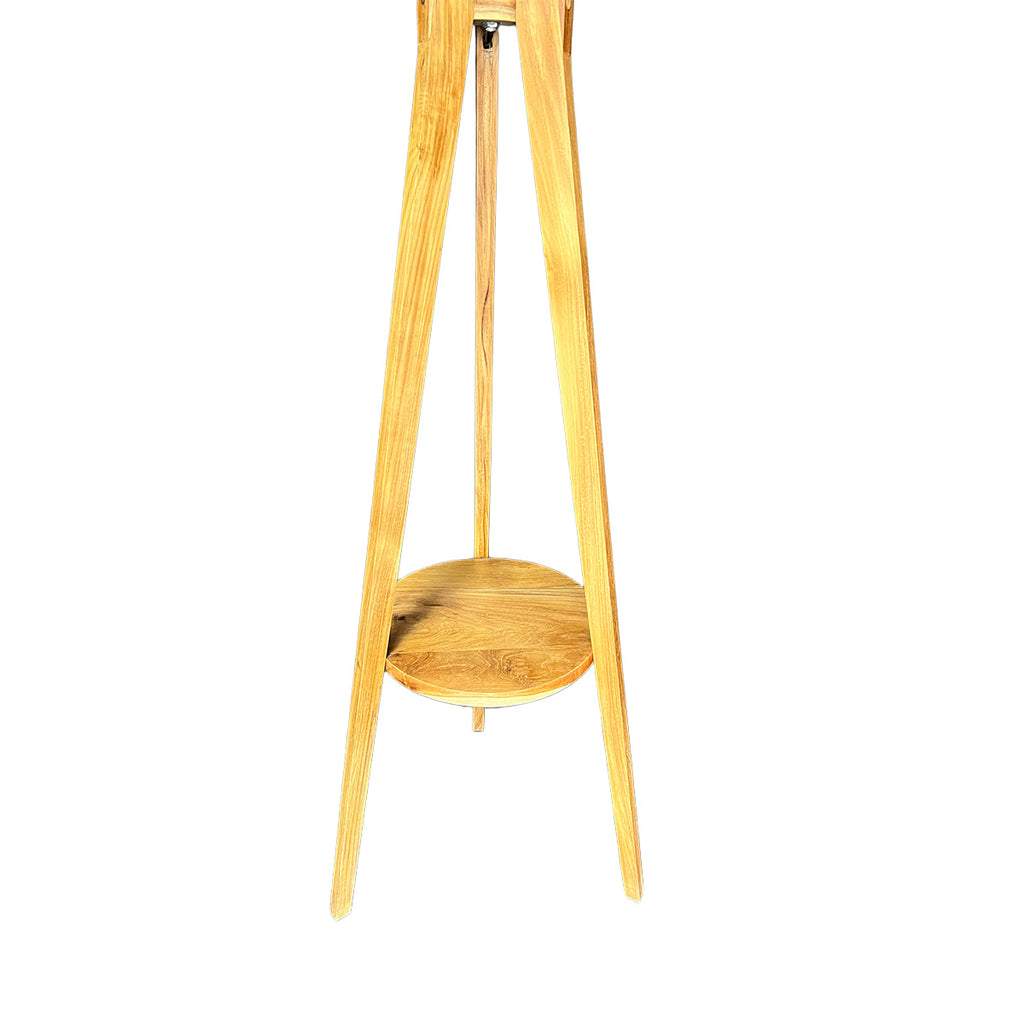 Lámpara de Pie Uruk – Madera y Pantalla de Ratán Natural