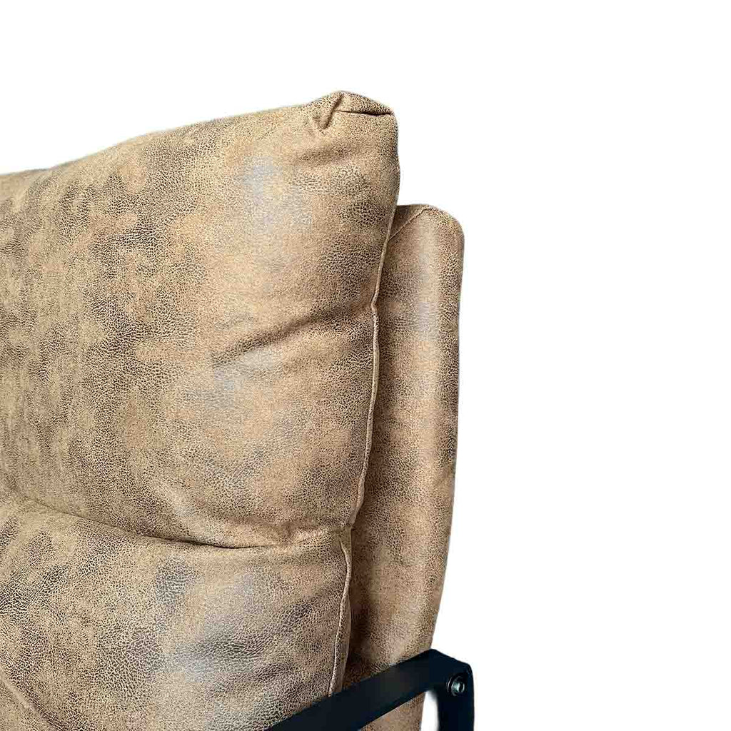 Poltrona Thomas – Tela Café Chocolate con Estructura Metálica Negra 89 X 66 X 92CM