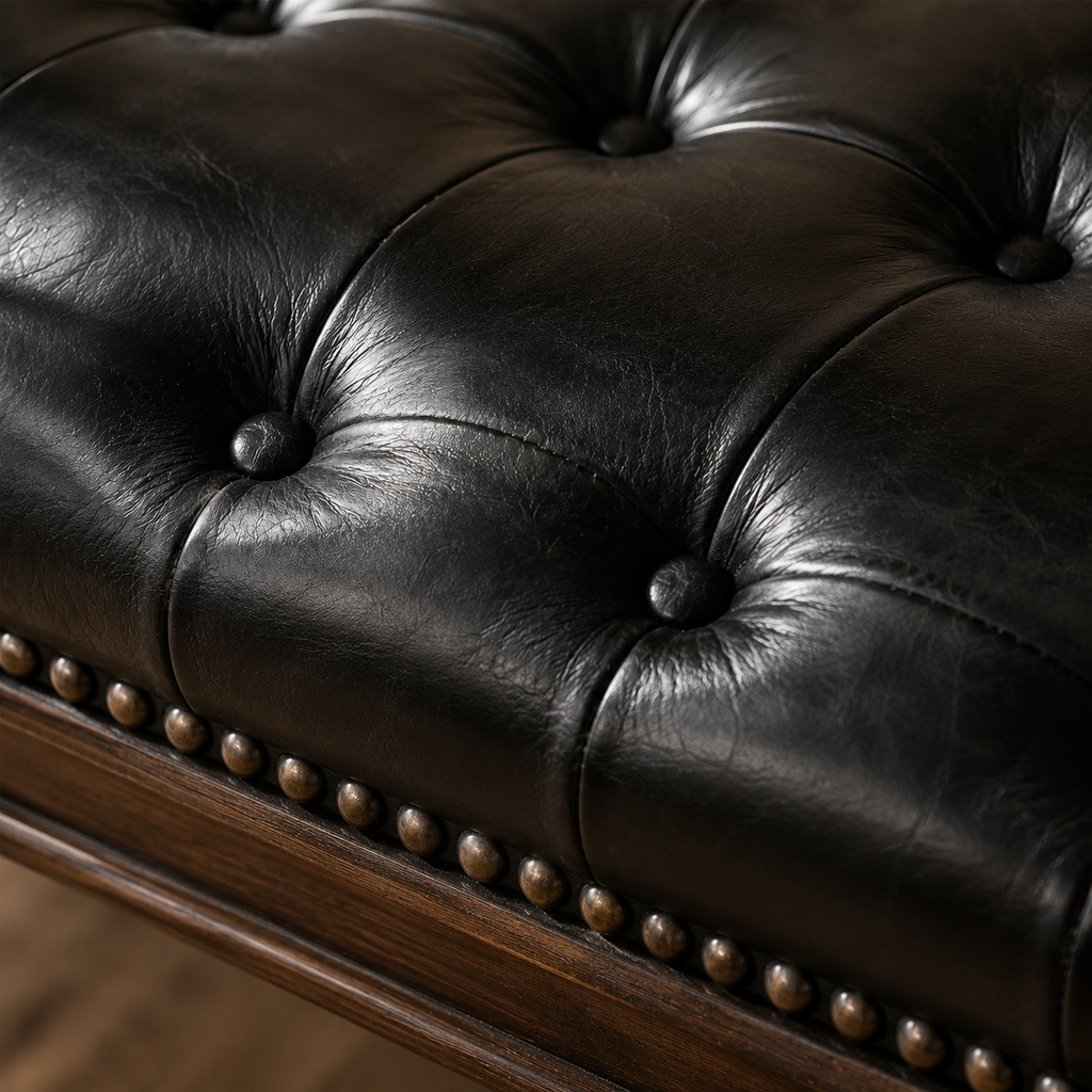 Banqueta Capitoné Lyon Cuero Full Grain Negro