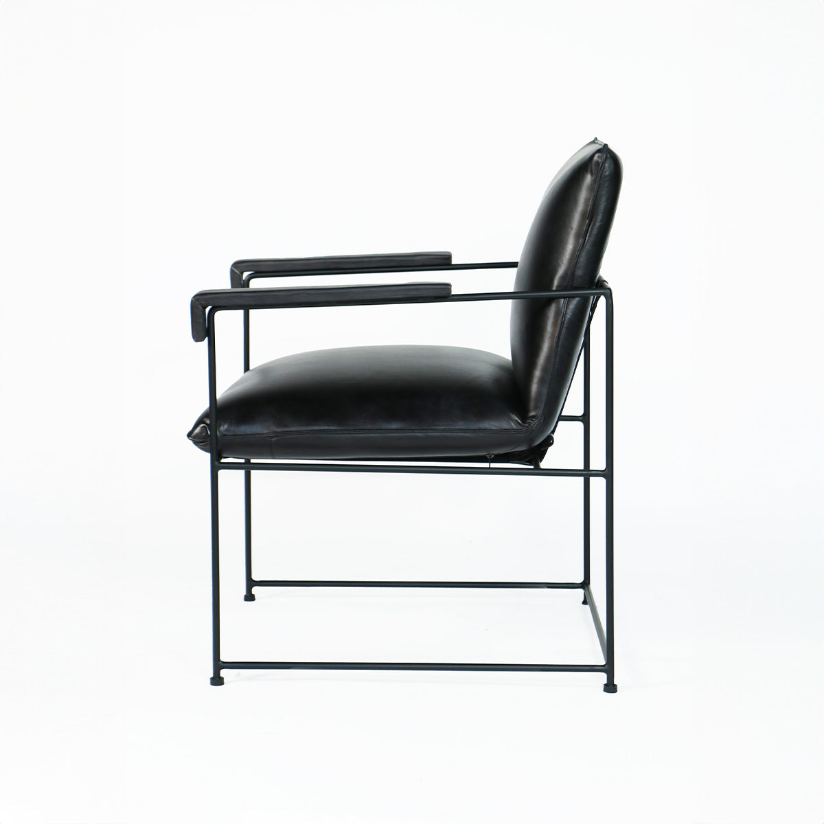 Sitial de cuero Borja Negro 58 x 69 x 84cm