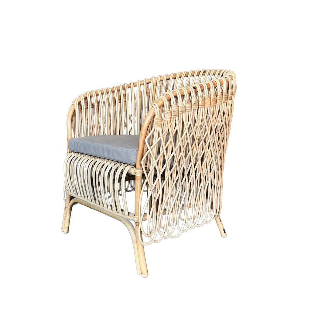 Sitial Nuzi Rattan Natural con Cojín Gris