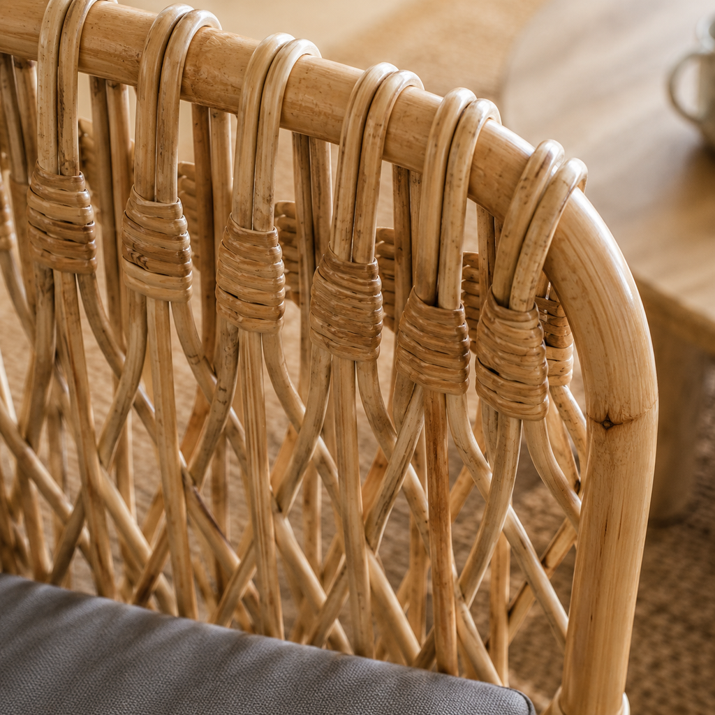 Sitial Nuzi Rattan Natural con Cojín Gris