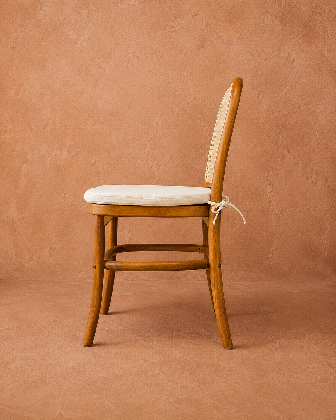 Silla New Kevin Madera de Haya Walnut y Ratán Natural