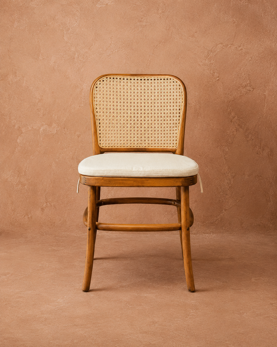 Silla New Kevin Madera de Haya Walnut y Ratán Natural