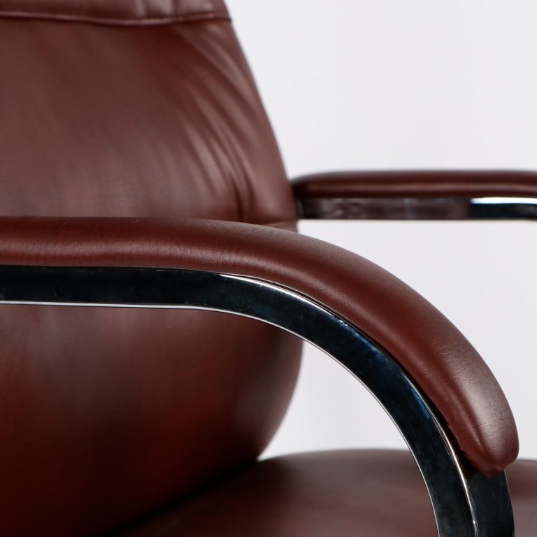 Silla Gerencial BIG BOSS Eco-Cuero + acero cromado