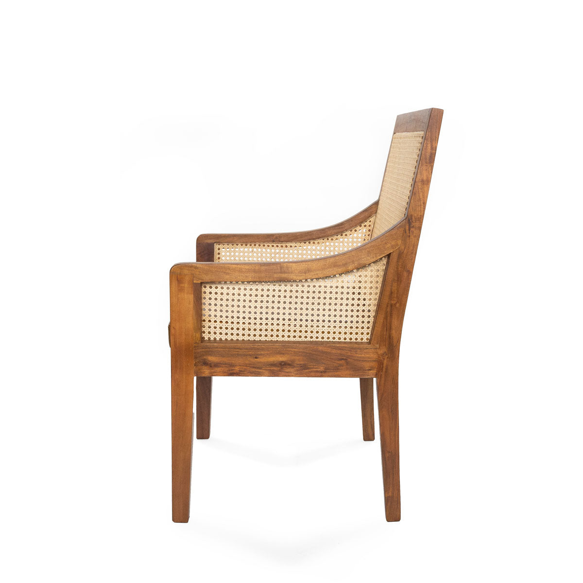 Silla Himalaya con brazo / ratán y asiento de cuero café 50 x 57 x 94cm