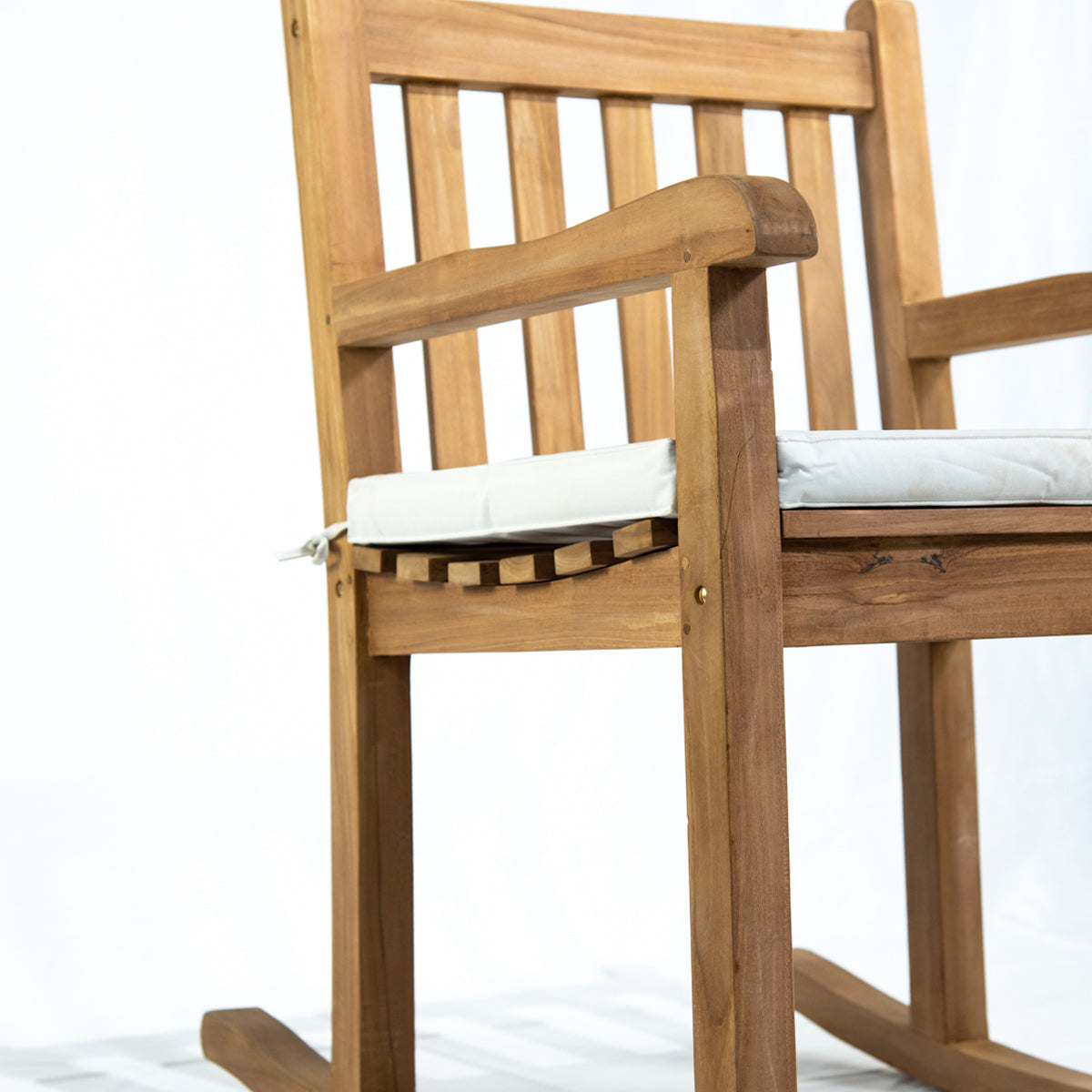 Silla mecedora madera de Teca