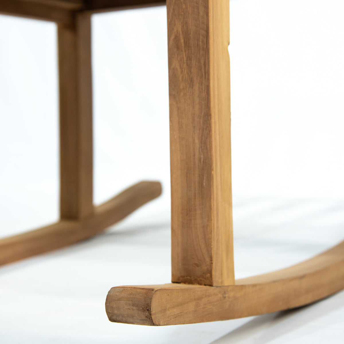 Silla mecedora madera de Teca